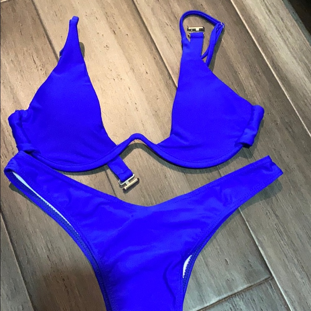 blue bikini